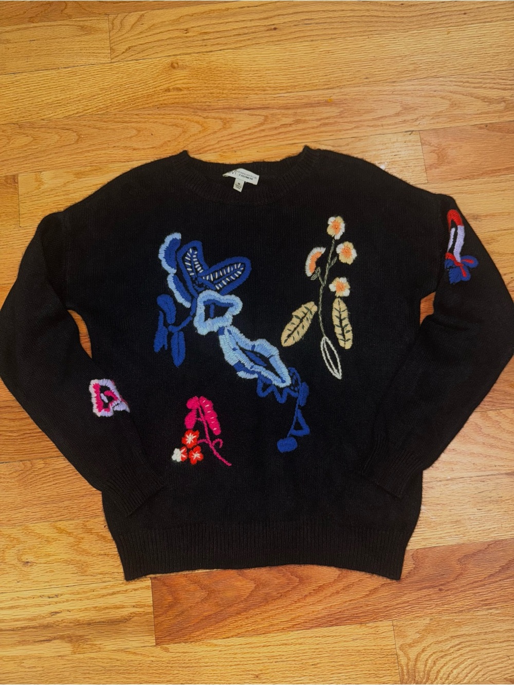 Neiman Marcus cashmere sweater